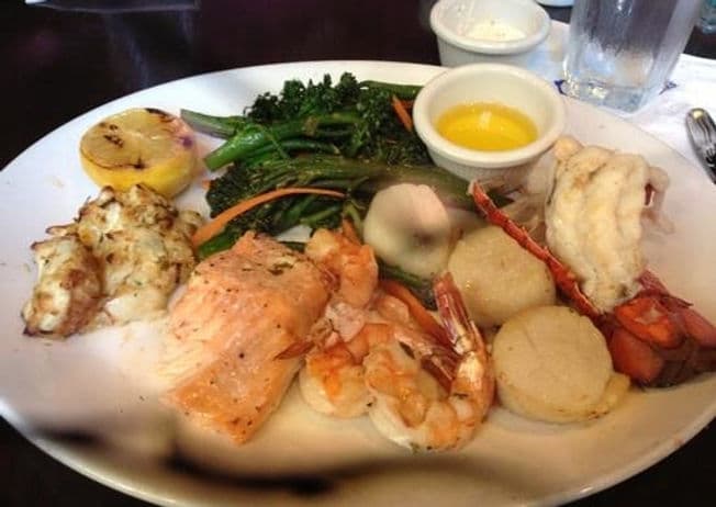 Broiled Seafood Combo