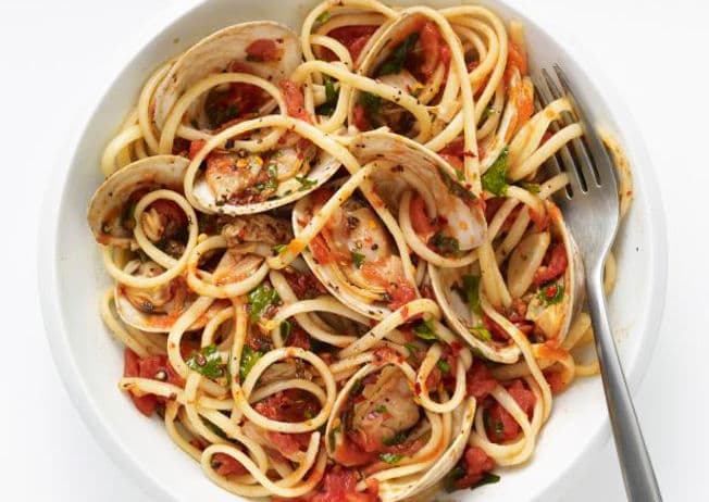 Clams with White or Red Sauce
